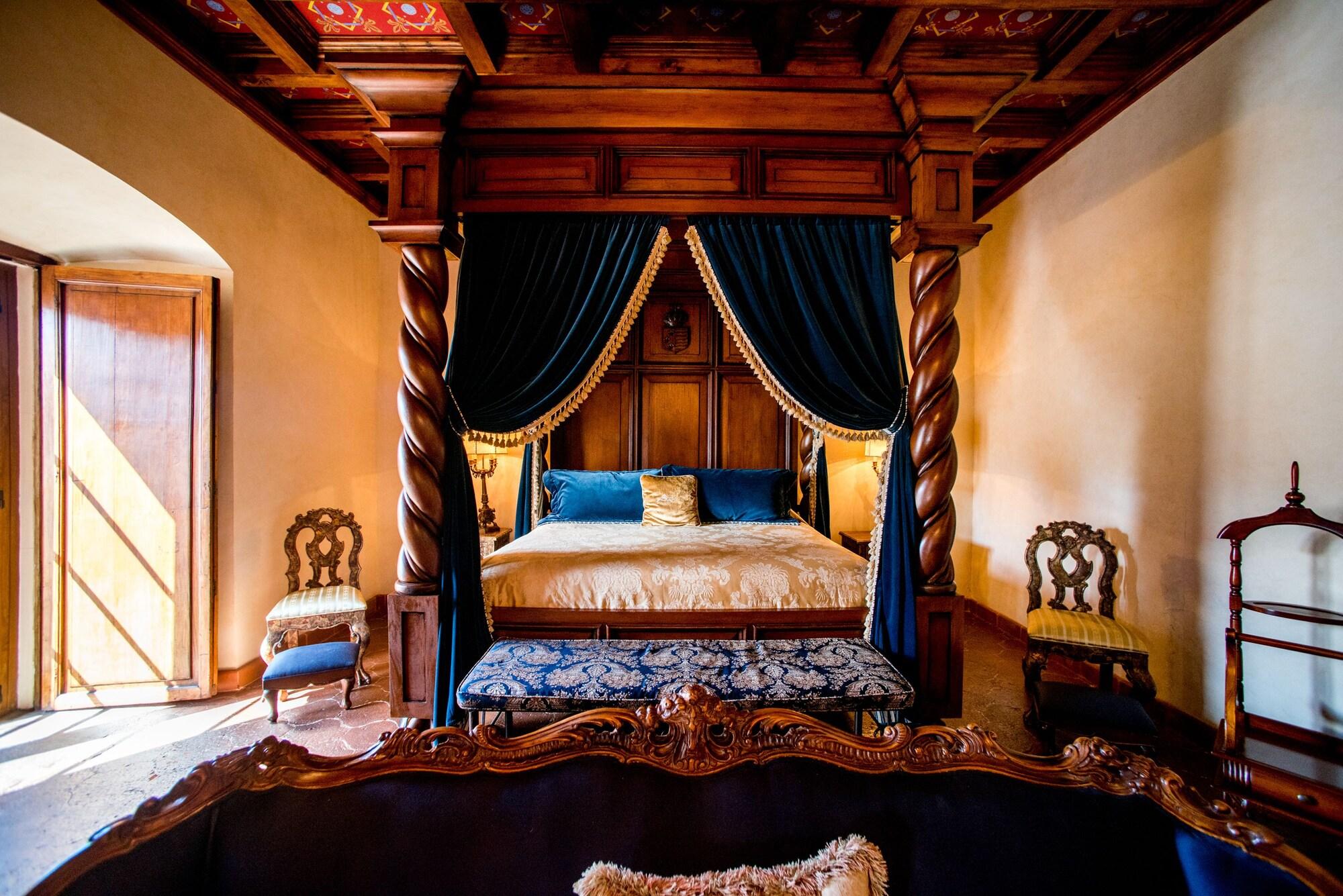 Hotel Palacio De Dona Leonor Antigua Bagian luar foto