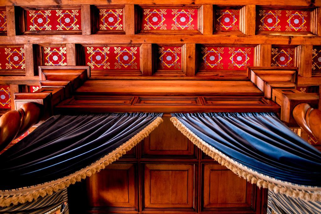 Hotel Palacio De Dona Leonor Antigua Bagian luar foto